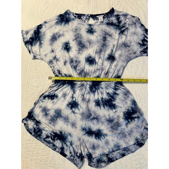 Nordstrom’s tie-dyed romper
Girls medium 8-10￼ - Picture 6 of 6